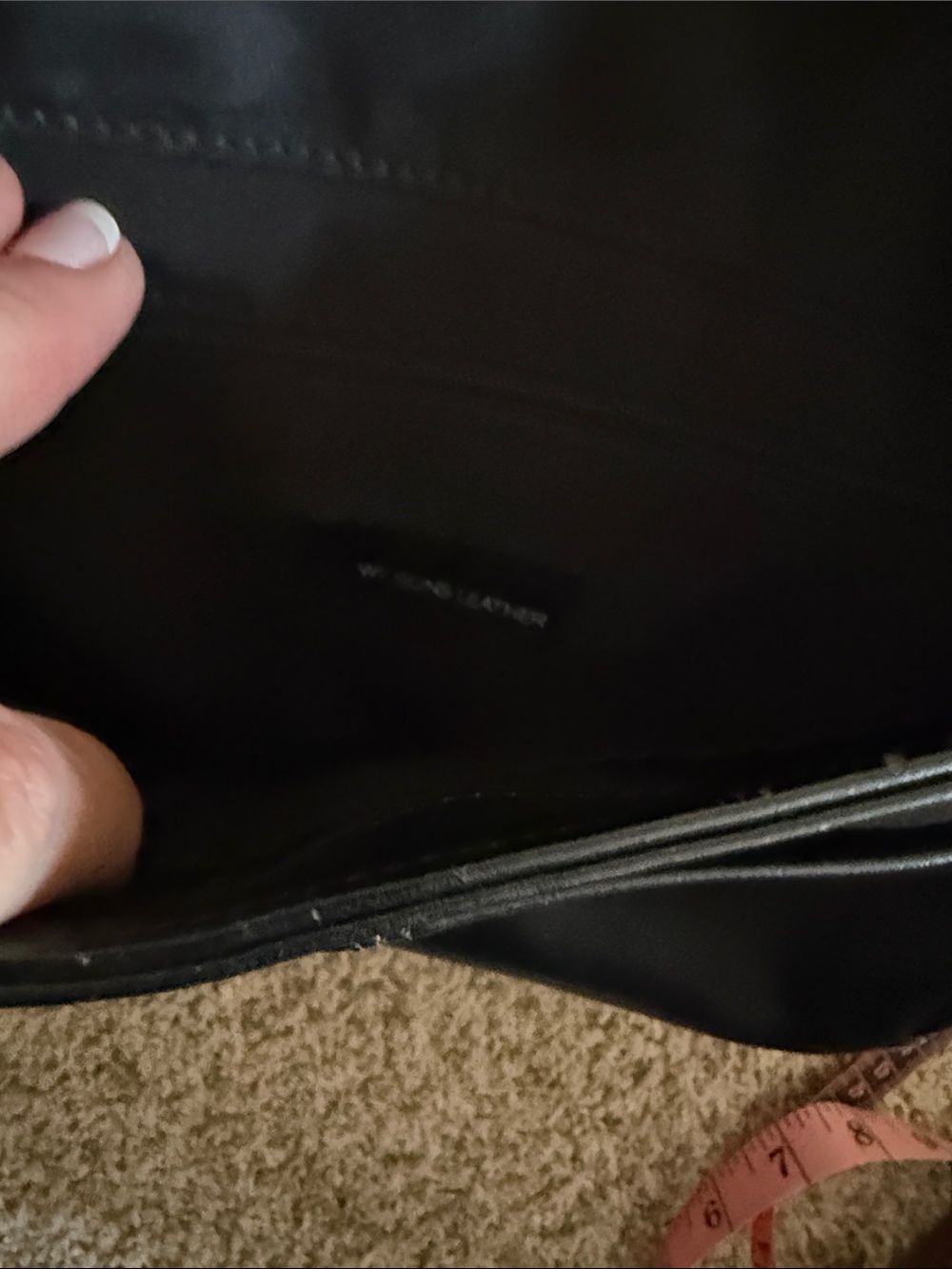 Wilsons Leather Black Leather Messenger Crossbody - Picture 5 of 8